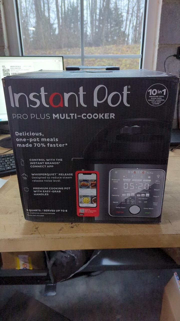 Instant Pot Pro Plus 10-in-1 Smart Multi-Cooker 6 Quarts