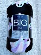 NEW The Big One Ghost Haunting Plush Blanket 5ftX6ft Halloween Ghosts Bats RARE