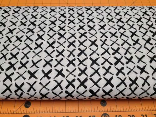Robert Kaufman schwarz-weiß X's Quilten Basteln Nähen - Bild 1 von 2