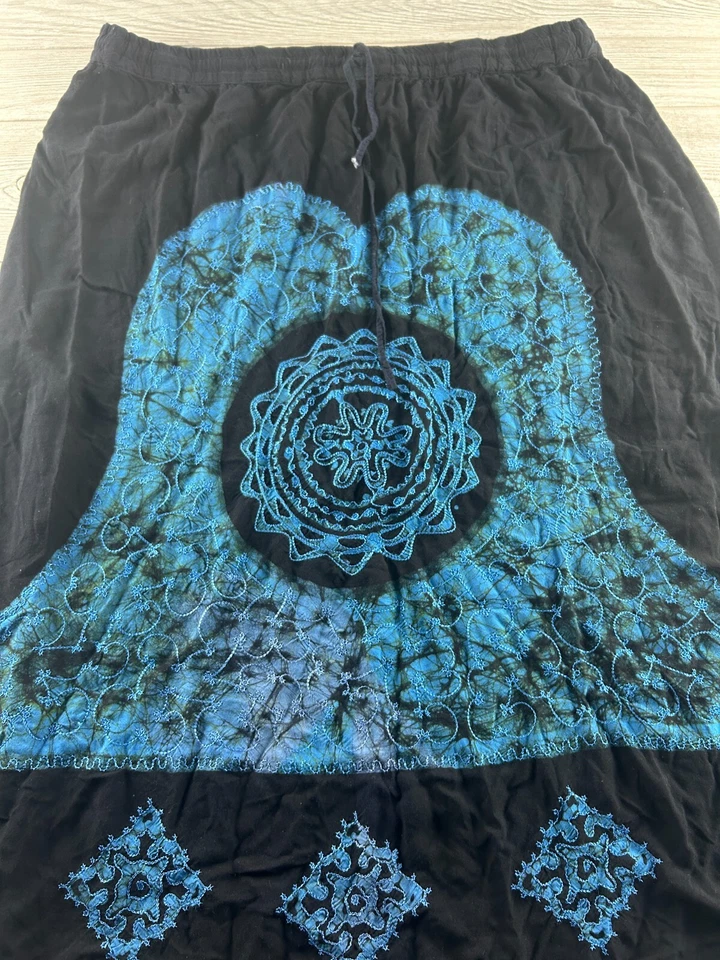 Maxi Falda Funky People Talla Libre Negra con Cordón Bordado Tie Dye Azul Foto 3 de 4