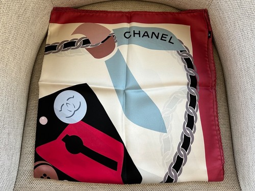 NEW 100%Auth CHANEL 21C Offwhite/Multicolour Icons 100%Silk Twill Square Scarf - Picture 21 of 23
