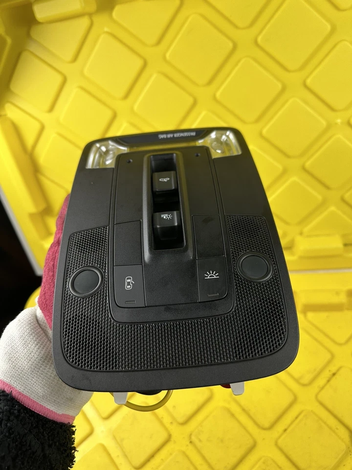 AUDI Q3 2020 luz domo lectura delantera lámpara negra OEM Foto 3 de 4