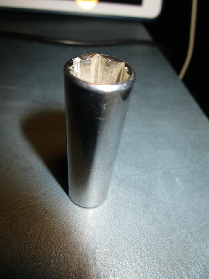 ARMSTRONG 1/4" Drive, 11mm Metric Socket, 6 point - Image 2 of 2