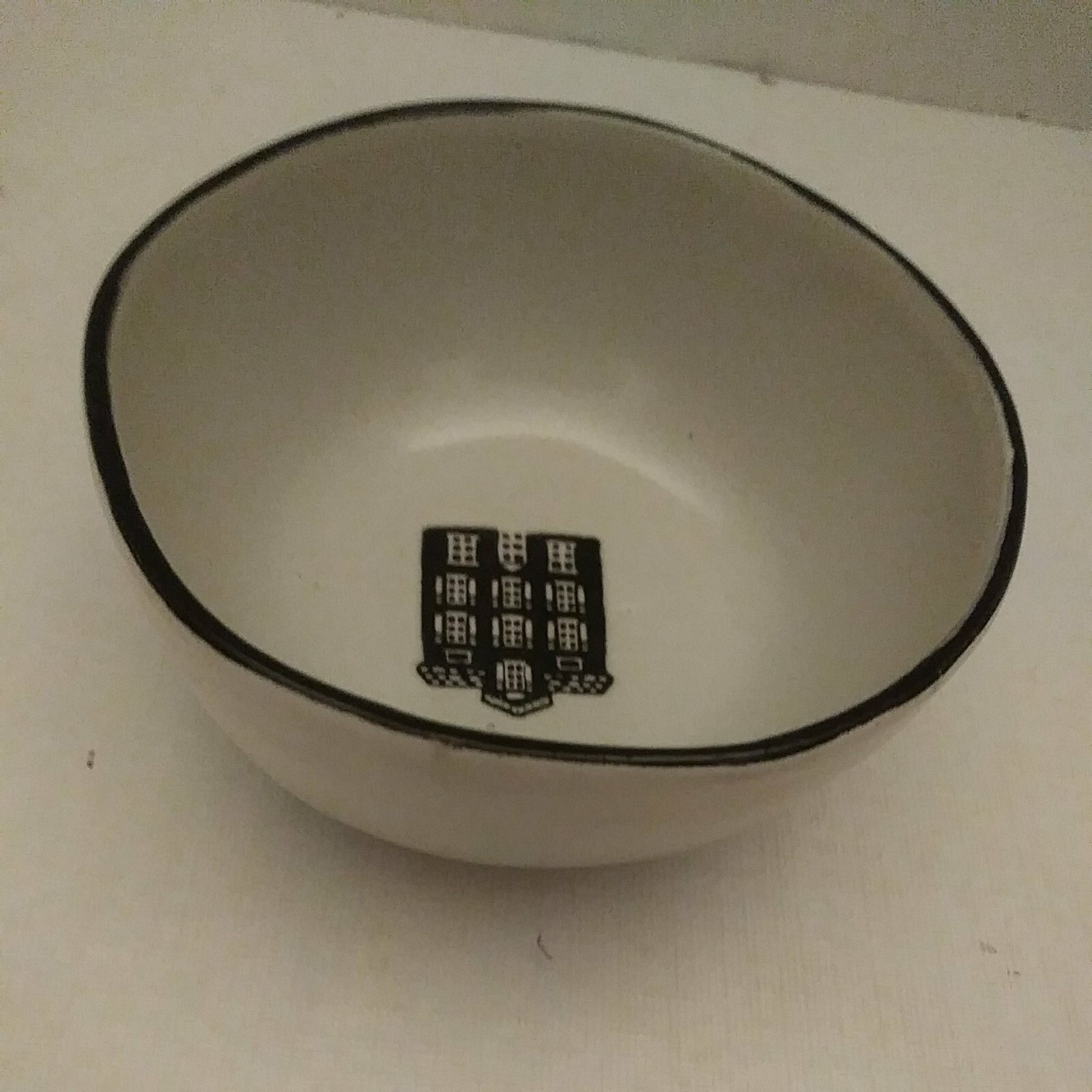 Picture 2 of 6