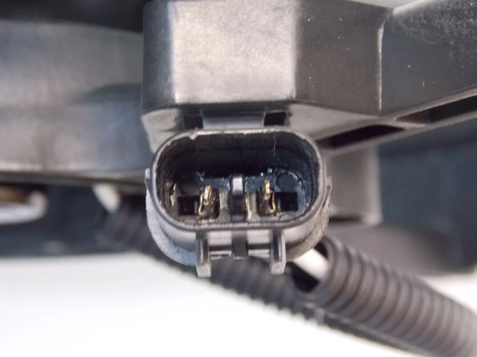 Nuevo conjunto de ventilador de refrigeración del motor para Kia Rio Rio Rio5 2006-2007 1,6 L Foto 3 de 4