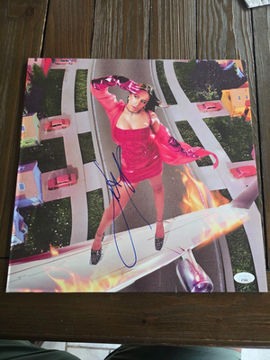 TATE MCRAE SIGNED I USED TO THINK I COULD FLY VINYL LP - jsa