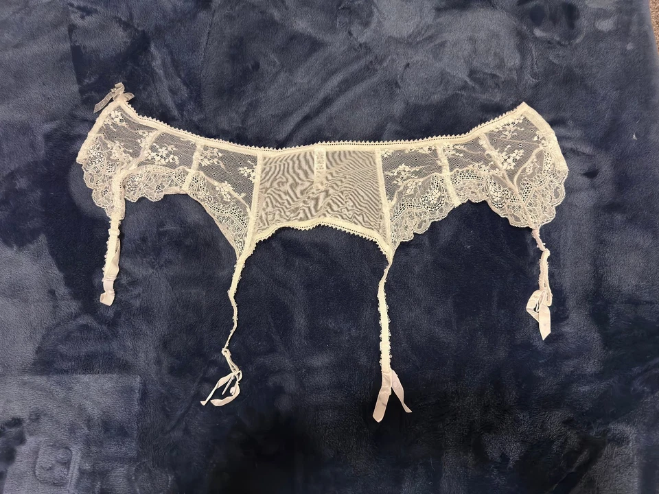 Cinturón Charnos Querubín Encaje Marfil Liguero Tirantes Talla Mediana - USADO UNA VEZ Foto 3 de 4