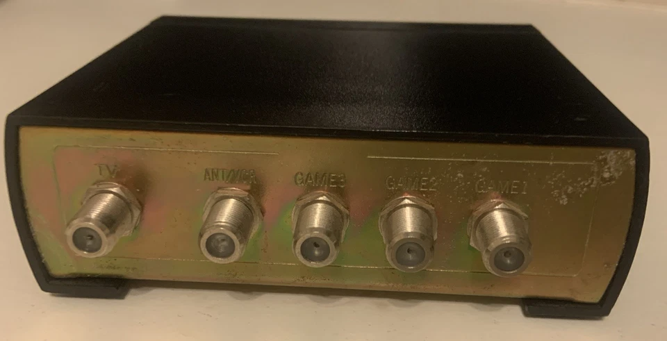 Interruptor maestro de borde retro para jugadores NAKI 90 NES SNES SEGA - sin probar Foto 2 de 2