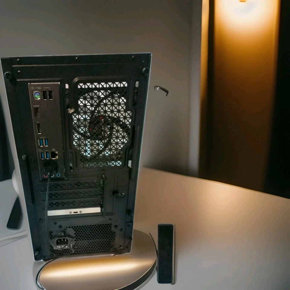 Gaming PC Ryzen5 5600GT 16G RAM, 500G SSD, WiFi/Bluetooth Win11 Pro, Radeon GPU - Image 4 of 4