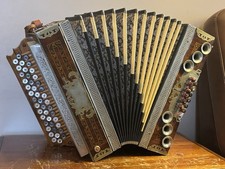 Fisarmonica Vintage Franz Lubas B System Mezza Cromatica Helikon Pulsante Basso