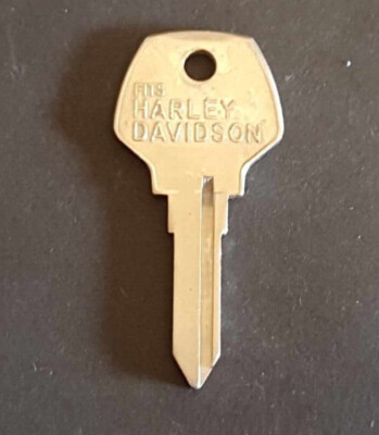 1 X SCHLÜSSELROHLING ODER AUF CODE ZUGESCHNITTEN FÜR HARLEY DAVIDSON FXRS-SP UM 1993