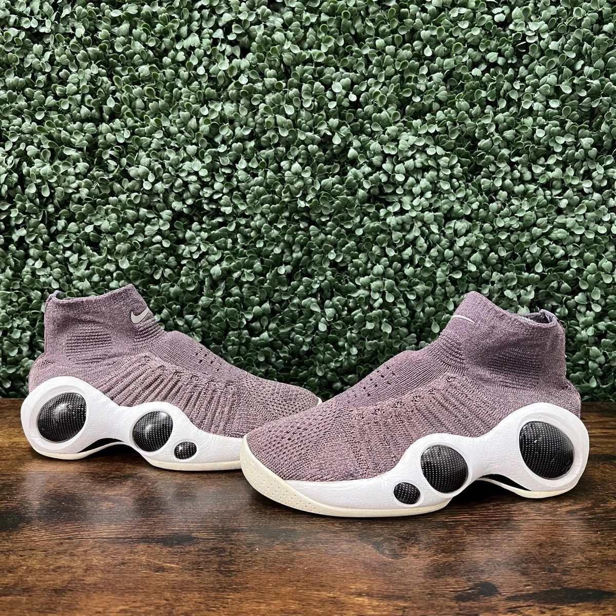 Nike Flight Bonafide GS Plum Kids Size 5 Shoes 918339 200