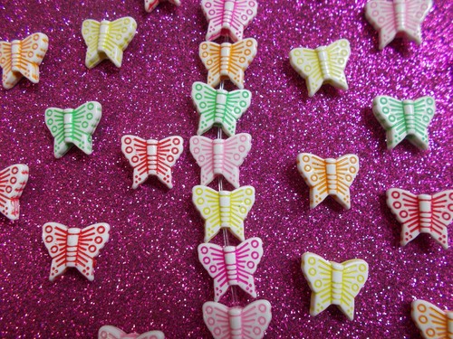 LOVELY ACRYLIC BUTTERFLY SPACER BEADS x 25 ( 14 mm ) JEWELLERY MAKING # 135 A - Picture 3 of 16