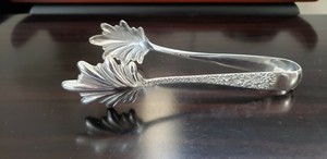 6 3/8" STERLING ICE TONGS S. KIRK & SON INC. "REPOUSSE" 2.15 ozt NO RESERVE
