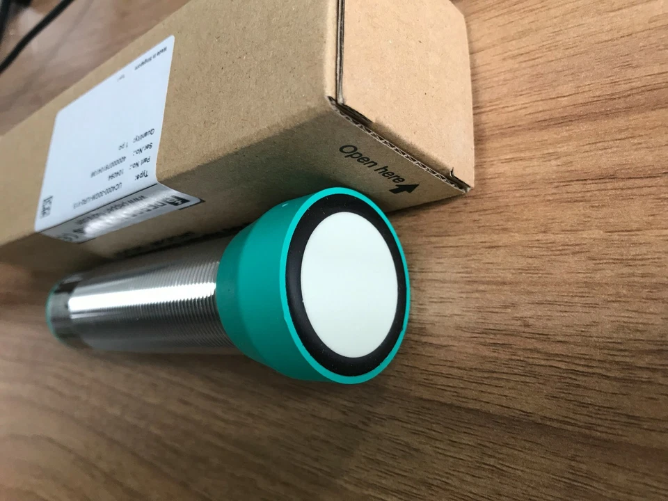 1PC New P+F Ultrasonic Sensor UC4000-30GM-IUR2-V15 Free Expedited Shipping - Image 3 of 3