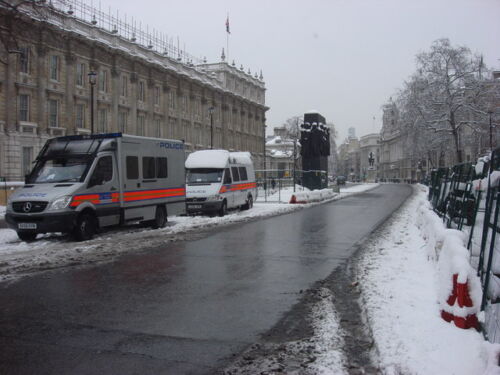 Foto 6x4 Polizeiwagen auf Whitehall Westminster Diese Fahrzeuge sehen aus b c2009 - Bild 1 von 1