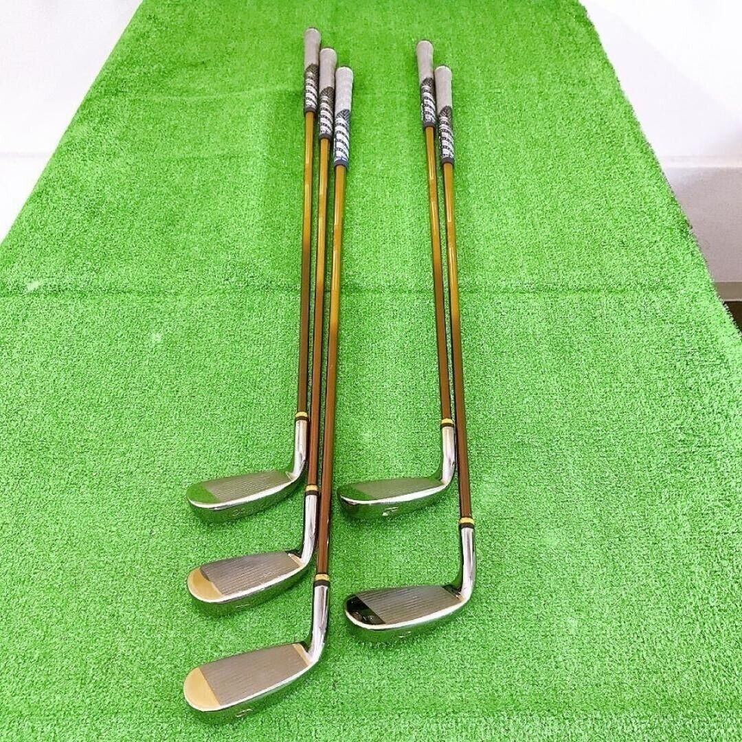 MAJESTY PRESTIGIO GOLD PREMIUM Iron Set 6-9 Pw 5pc Graphite MAJESTY PRESTIGIO GOLD PREMIUM Iron Set 6-9 Pw 5pc Graphite