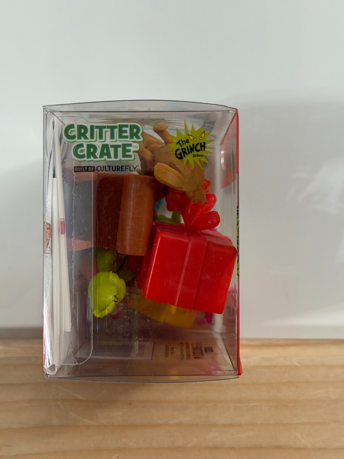 Culture Fly The Grinch Dr. Seuss CritterCrate 6 Mini Figures Sled 2 Gifts W/ Mat
