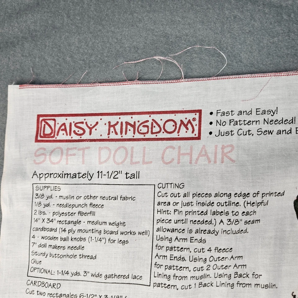 Silla de muñeca suave cortar y coser Daisy Kingdom 11,5 pulgadas de alto verde floral rosa Foto 2 de 4