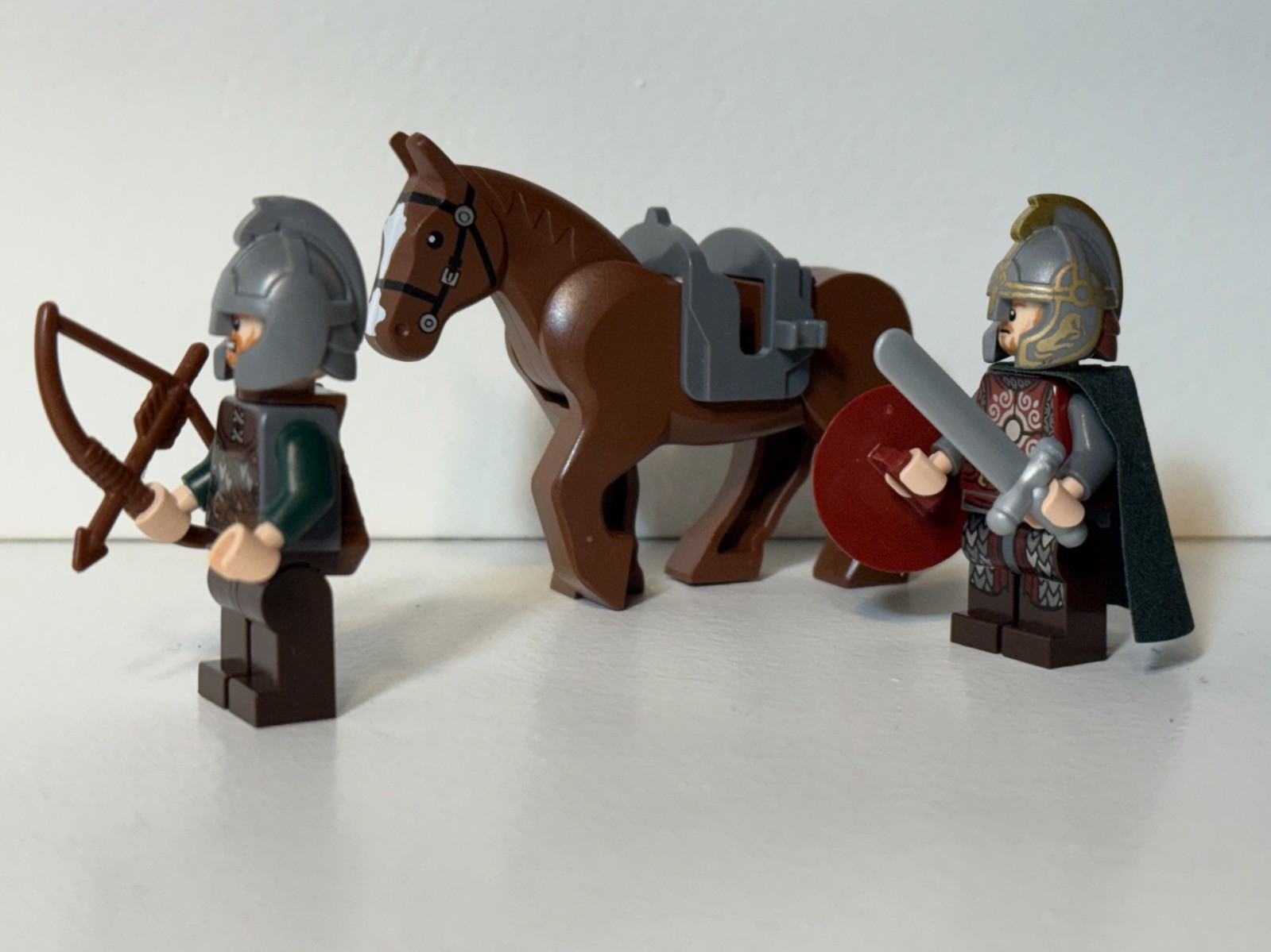 Lego Rohan And Eomer Lord of the Rings 9471 Rohan Soldier Horse Minifigures Lot
