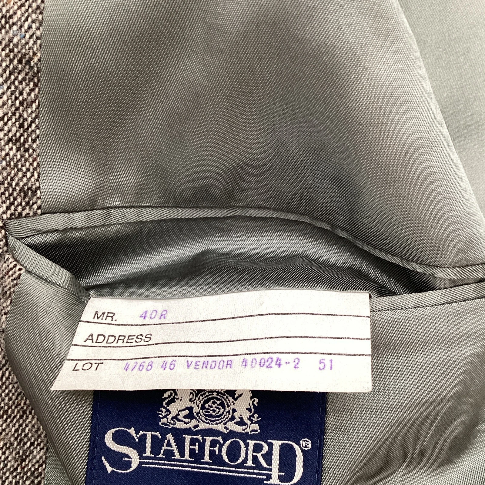 Stafford Men's Gray Herringbone Tweed Virgin Wool Sport Coat Blazer 40R image 4