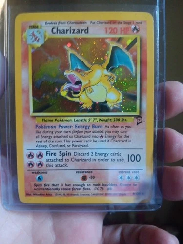 Pokémon TCG Charizard Base Set Holo Unlimited Rare Card 4/102 1995
