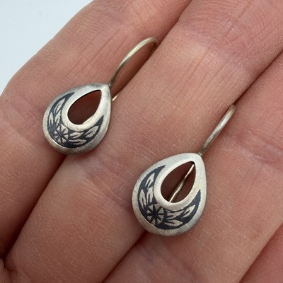 Vintage Soviet 875 Silver Niello Drop Earrings Floral Openwork Teardrop 2cm 1,5g