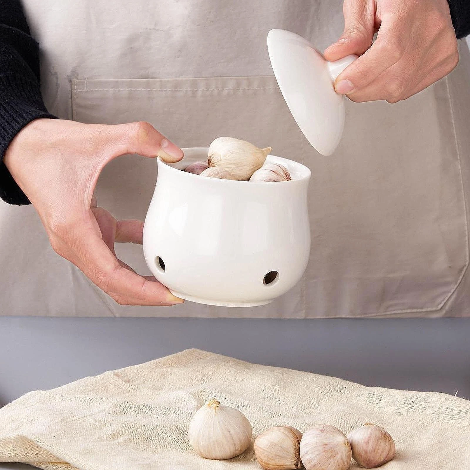 Garlic Keeper Garlic Holder Keep Your Garlic Cloves Fresh Garlic Saver for