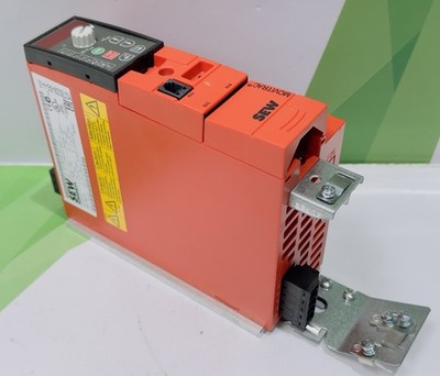 SEW-EURODRIVE MC07B0008-5A3-4-00 FREQUENZUMRICHTER + BEDIENTAFEL  / USED