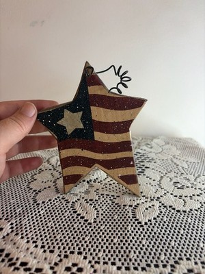 Vintage 2000 Target Wooden Patriotic American Flag Barn Star Ornament Hanging De
