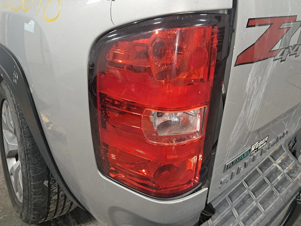 Б/у резервуар жидкости стиральной машины подходит: 2011 Chevrolet Silverado 1500 пикап класса A - Изображение 2 из 4