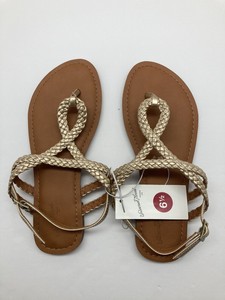 Universal Thread | Shoes | Universal Thread Womens Shoes 5w Anabel Braided Thong Ankle Strap 