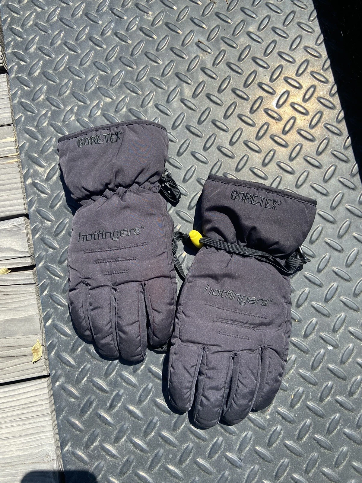 Goretex Hotfingers Snow Gloves Black NOT SURE of SIZE
