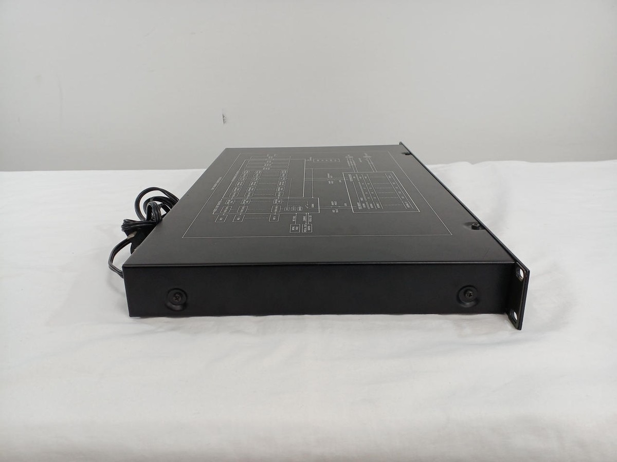 YAMAHA TX81Z FM Tone Generator Module Sintetizzatore Rackmount YAMAHA TX81Z FM Tone Generator Module Sintetizzatore Rackmount