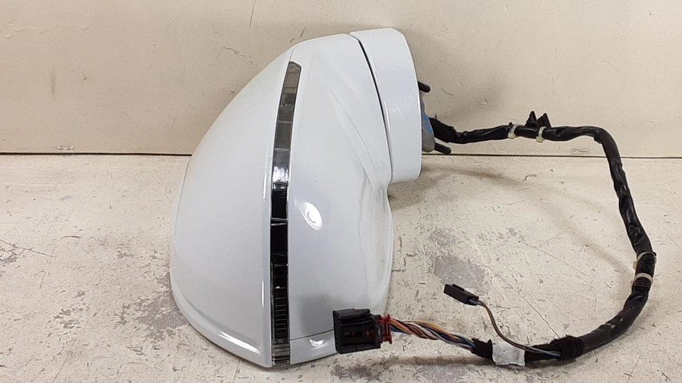 Conjunto de espejo retrovisor de puerta derecho para pasajero Audi A7 Quattro 2012-2018 blanco OEM LKQ Foto 2 de 4