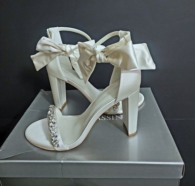 Oleg Cassini Melania Ivory Bow Detail Ankle Buckle Rhinestone Heels Sz 8.5M  NIB