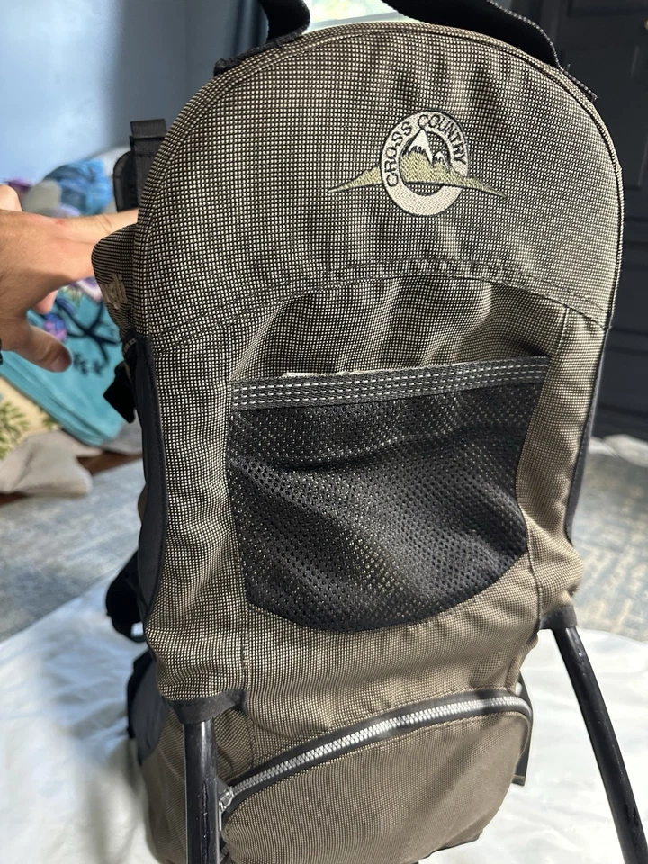 Portabebés Senderismo Evenflo Snugli Cross Country y Kickstand Foto 2 de 4