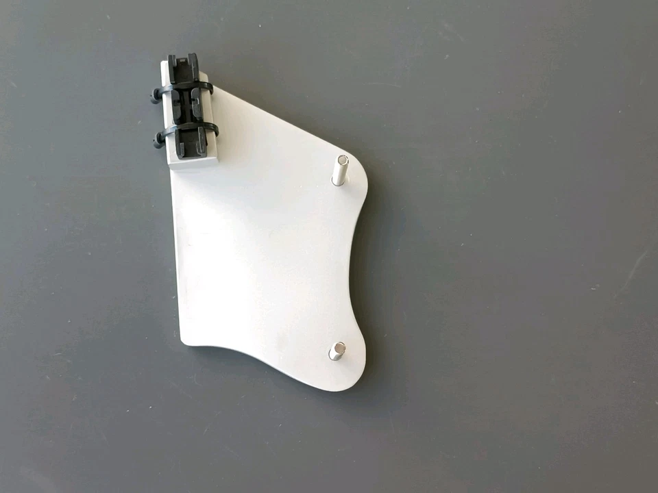 VZ 800 Marauder Minitacho Digital  im Custom Alu-Halter  für 48mm Instrumente  - Bild 4 von 4