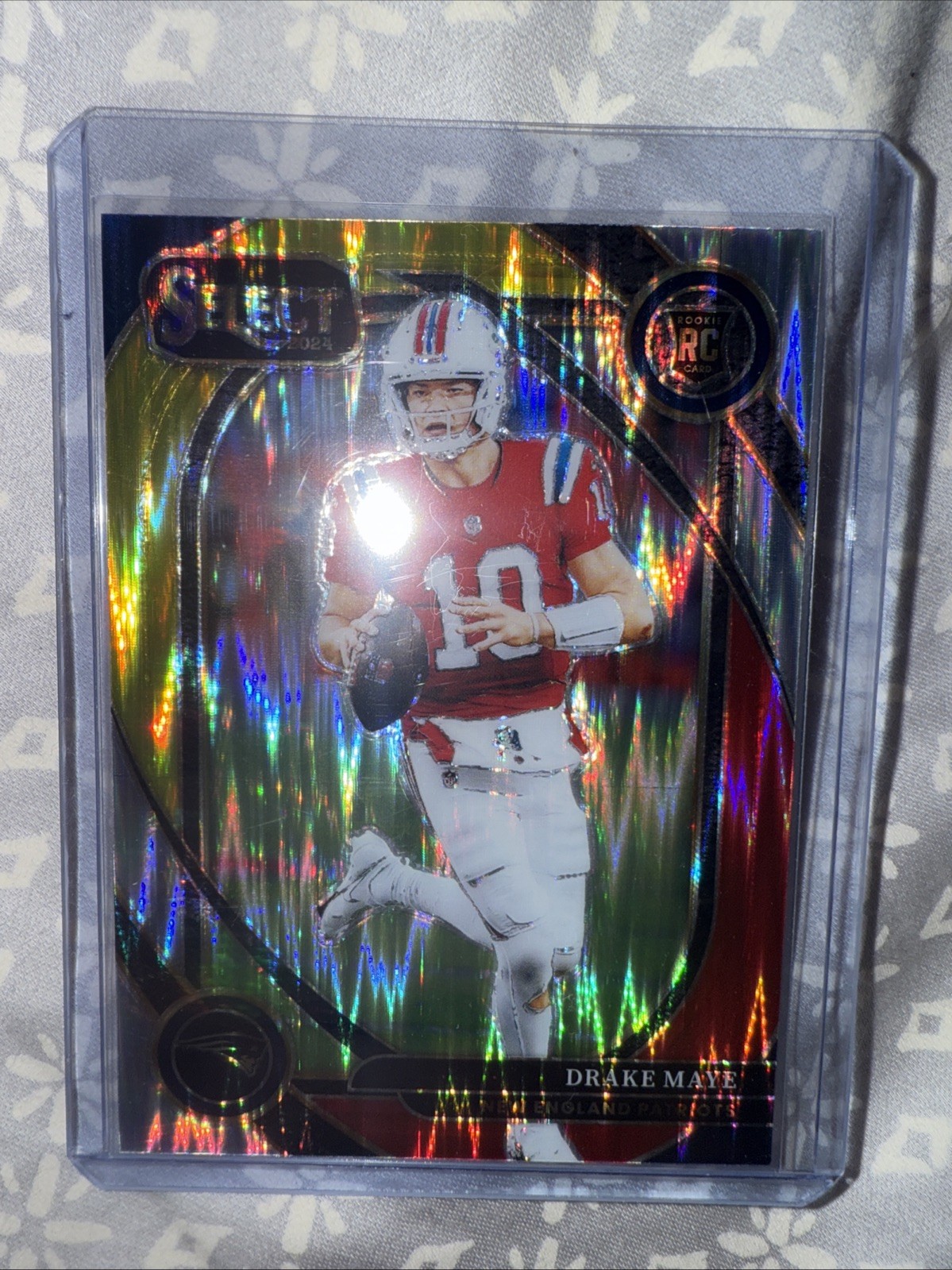 2024 Panini Select - Club Level Drake Maye #218 Red & Yellow Shock Prizm (RC)