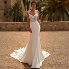 Sleeveless Mermaid Wedding Dress V-neck See Through Beaded Applique Bridal Gown