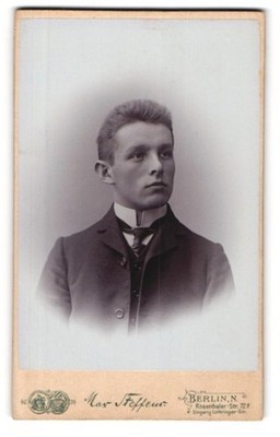 Fotografie Max Steffens, Berlin N., Rosenthaler Str. 72 a, Junger Mann mit Steh 
