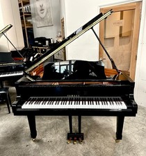 Yamaha C1 Grand Piano 5'3" Polished Ebony