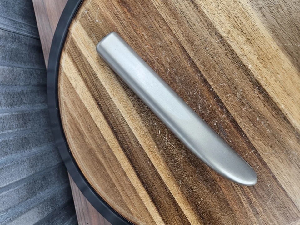 98-03 Jaguar XJR XJ8 VDP X308 Front Right Side Lower Fender Molding OEM - Image 2 of 4