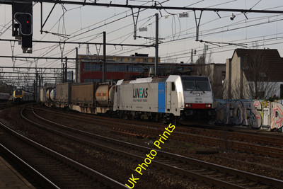 Photo SNCB Belgian Railway 12x8 Lineas 186503 Freight Antwerpen Berchem c2023 P2