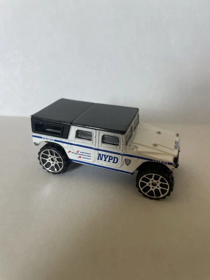 Realtoy Lote de 3 Coches de Policía de Nueva York y SUV’s Blanco 1/64 Diecasts Sueltos Foto 4 de 4
