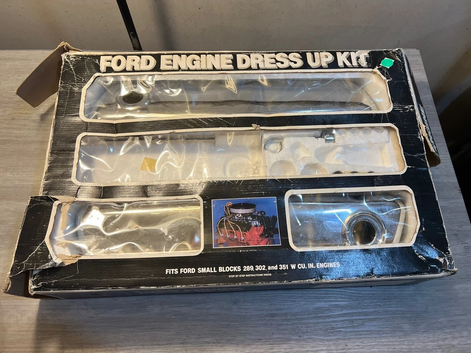 NUEVO DE COLECCIÓN FORD BLOQUE PEQUEÑO CROMO VÁLVULAS CUBIERTAS 289-351W BASCULANTE CUBIERTAS Foto 2 de 4