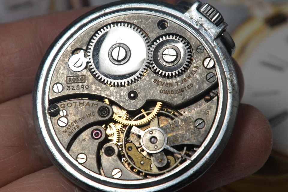 2 relojes de bolsillo vintage MEDANA y GOTHAM 12s 7J --para reparación/piezas Foto 4 de 4