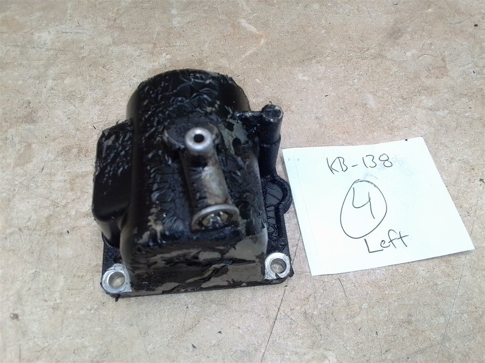 Kawasaki KZ1100 SPEC Engine 4 Carburetor Right Float Fuel Bowl 1983 B