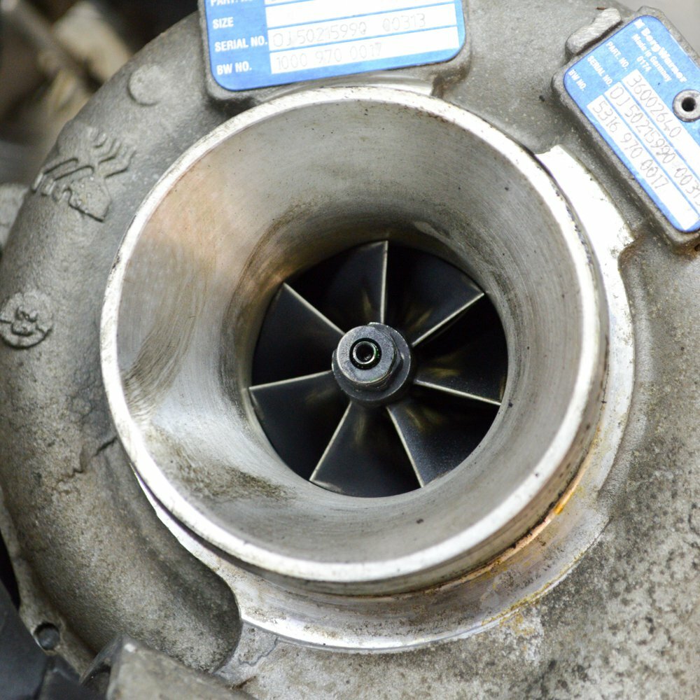 VOLVO V60 MK1 D5 Turbocharger 31293089 31293086 36002757 2.4  