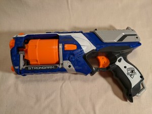 elite strongarm blaster